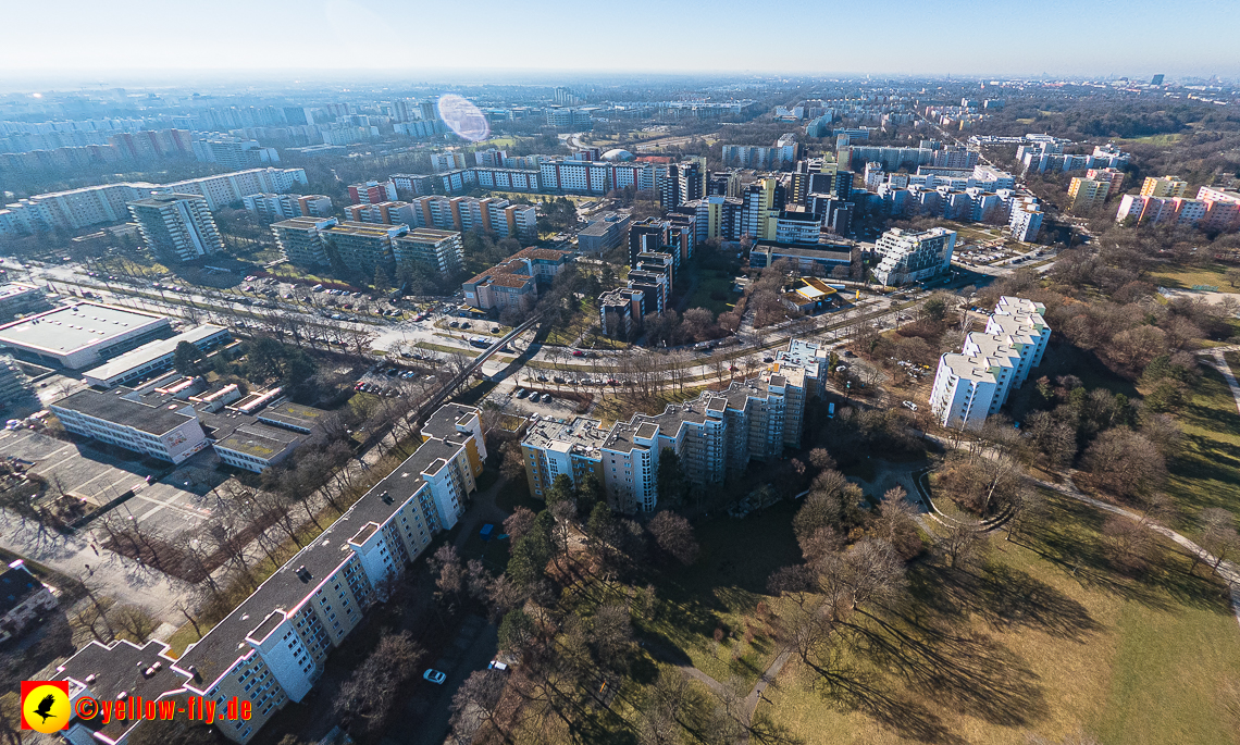 15.02.2023 - Marx-Zentrum und Karl-Marx-Ring mit Umgebung in Neuperlach